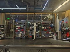 -威克健身游泳(万菱汇店)