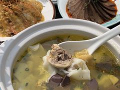 -七的湖·晚芳亭·阳澄湖农家菜·大闸蟹(莲花岛店)