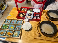 -勺子米线·云南传统小吃市集(四方街店)