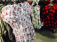 -H&M(天一广场店)