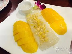 -Dang restaurant (patong phuket)
