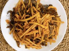 烧三丝-虹海圣肉饼店家常菜馆