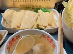 -邹开喜·小海鲜醉鸡煲·潮汕鲜切牛肉店(襄阳北路店)