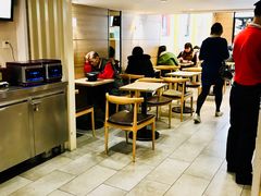 大堂-魏家凉皮(西安秋林宏业商厦店)