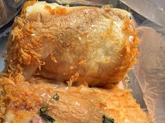 葱花肉松包-美嘉华面包西饼店(红胜坊店)