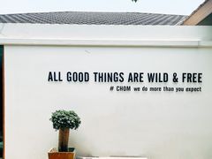 -Chom Cafe and Restaurant