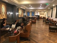 大堂-星巴克臻选(广州沙面店)