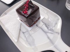 覆盆子黑森林-UNI UNI(环亚凯瑟琳店)