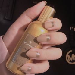 -AKIRA 安久日式美甲美睫