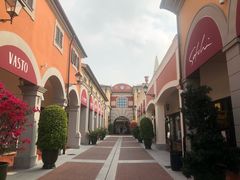 -佛罗伦萨小镇广佛名品奥特莱斯(疏港路店)