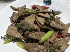 -老六杀猪菜(进乡街店)