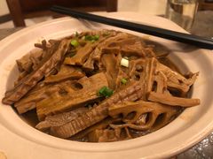 -九华山聚龙大酒店