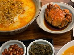 -蟹黄鱼·海派深夜面馆(巨鹿路店)