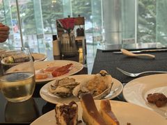 -圣丰索菲特·2 On 988 Café 自助餐厅