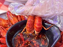 -肥小宝·金牌油焖大虾(襄阳龙虾地标店)