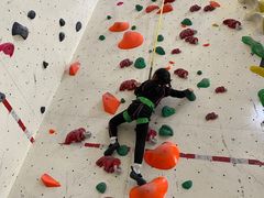 -问山MountQuest攀岩馆