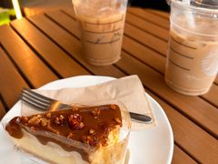 -星巴克臻选(深圳龙华红山天虹店)