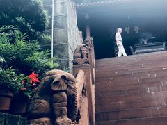 -峨眉山报国寺
