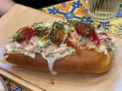 摇滚波士顿龙虾卷-LESCEDARS Brasserie Bistro香柏树