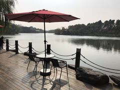 -上海怡沁园度假酒店