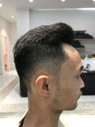 -MARTIN'S BARBER SHOP男士理发馆