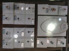 -品真阁华夏典当行(四通桥店)