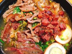 -花溪巷牛肉粉(泉城路店)