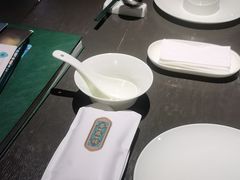 -粤凤佬