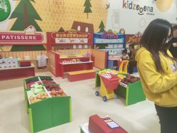 -莫莉幻想儿童乐园(三河燕郊永旺店)