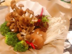 -煲宫猪肚鸡(昆山金鹰国际购物中心店)