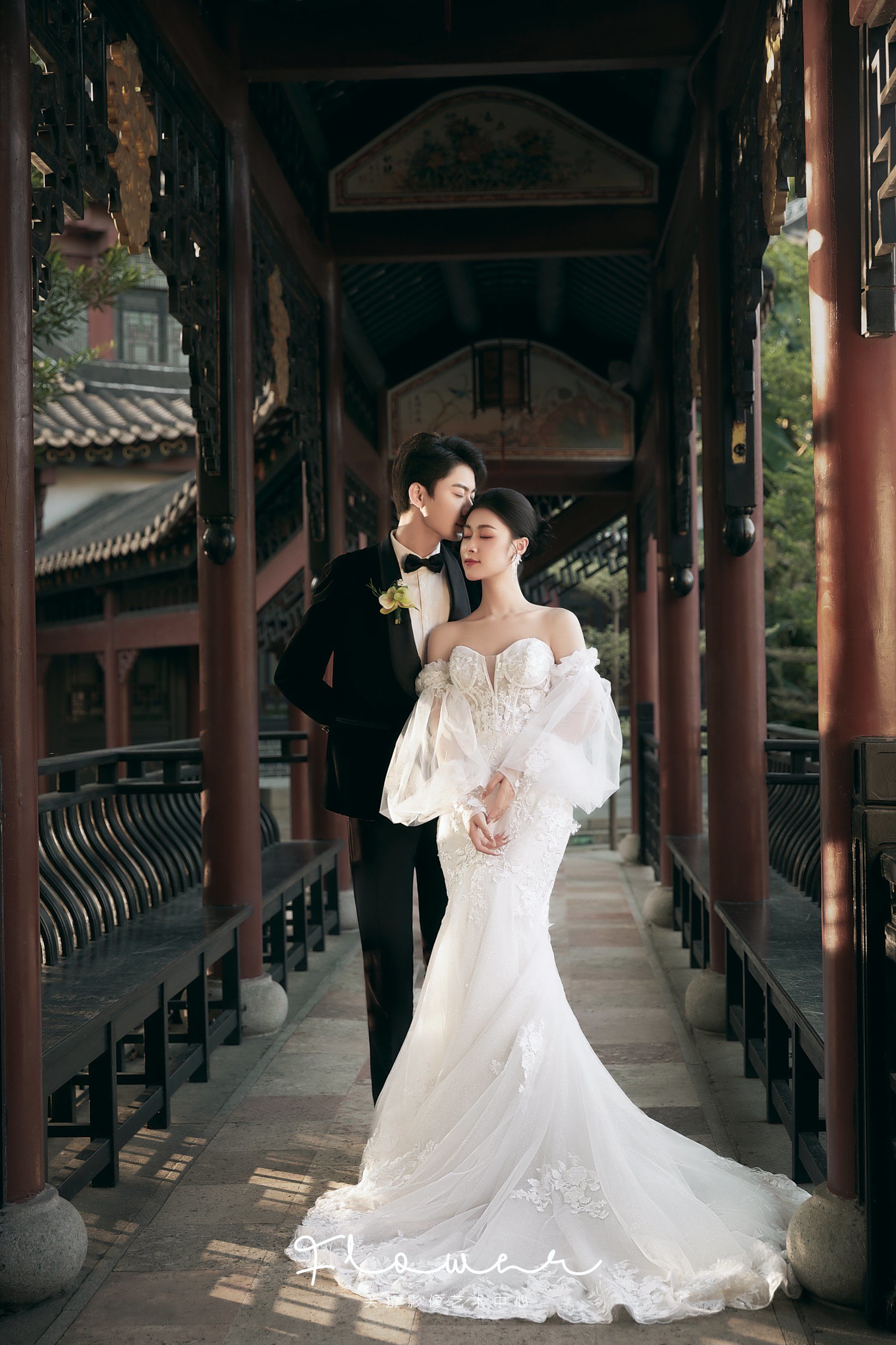 园林中式婚纱照