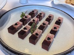 -贝勒爷·酥不腻烤鸭