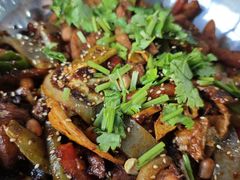 -愉肴麻辣香锅(中山路店)