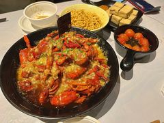 -巴厘龙虾·榜首油焖大虾(音乐学院·沿江酒馆店)
