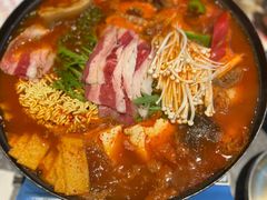 -草家酱蟹炭火烤肉店(珲春南路二店)