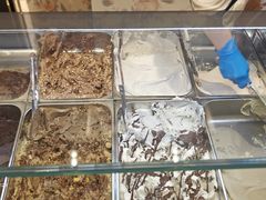 -VENCHI 闻绮(上海佛罗伦萨小镇店)