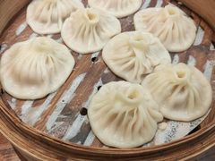 猪肉灌汤包-四季小馆·地道北京小吃(广百店)