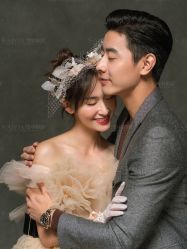 -雪中彩影婚纱摄影·微光艺术中心