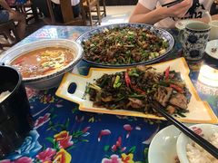 -三大钵江湖菜(空港店)