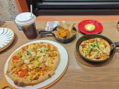 -必胜客(上海华谊新所店)