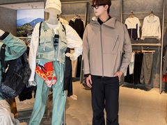 -百年港湾奥特莱斯(香炉礁店)