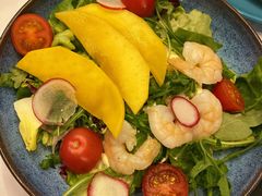 芒果牛油果大虾色拉-乐意坊Alla Torre意大利手工披萨(陆家嘴旗舰店)