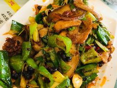 回锅肉-家乐煲仔店(红山市场店)