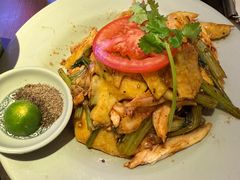 -大头虾越式风味餐厅(光明广场店)