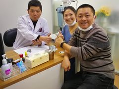-上海大学附属上海和平眼科医院