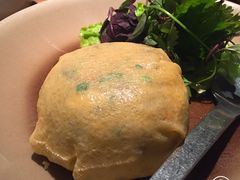 -Cau Go Vietnamese Cuisine