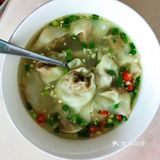 东立国际花城2号门出门右手。特色推荐