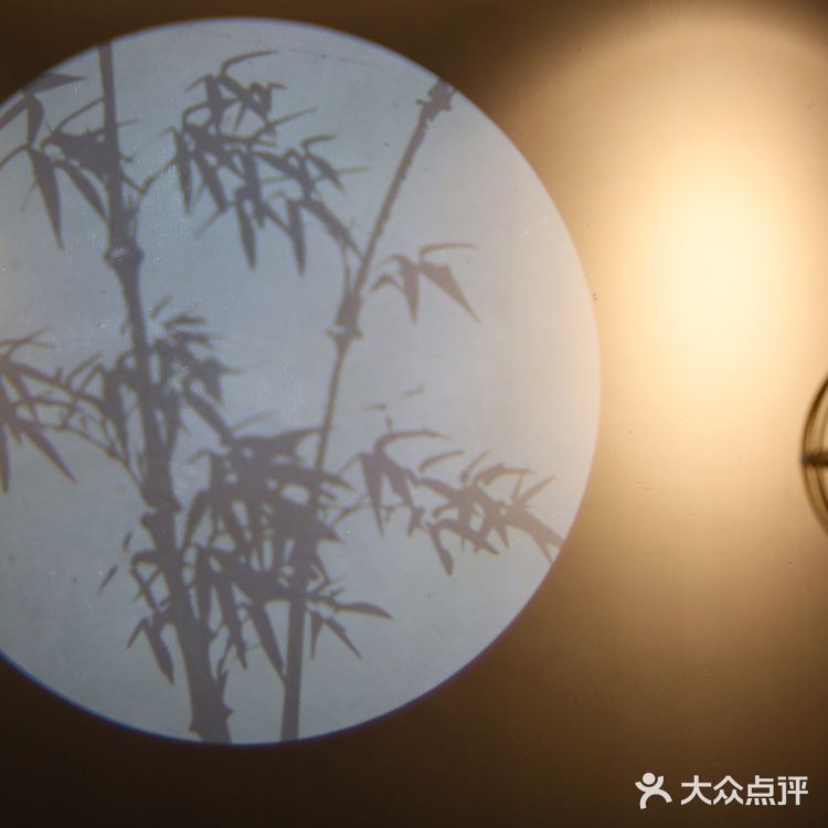 无论是川味小吃繁多的种类，还是风格各异的小吃口味