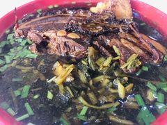 -小龙大肉面馆