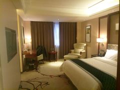 -华雅·云缦酒店(岳阳楼区火车站店)